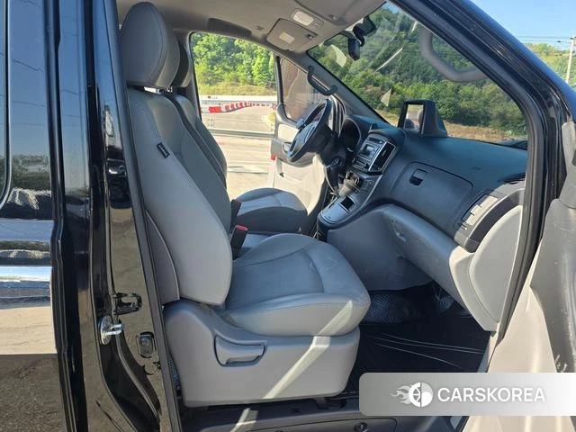 Hyundai The New Grand Starex id 4285590 из Кореи 20