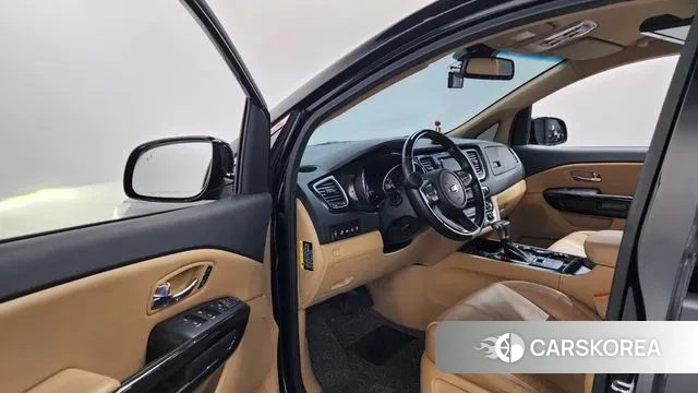 Kia The New Carnival id 3778972 из Кореи 20