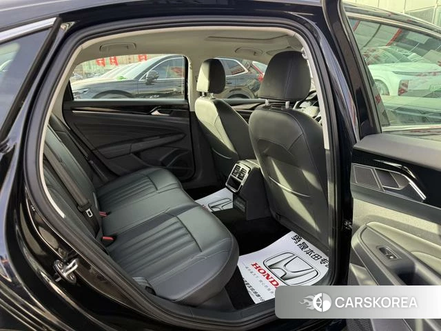 Volkswagen Passat id 4215007 из Китая 19