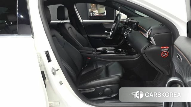 Mercedes-Benz A-Class W177 id 4864555 из Кореи 30