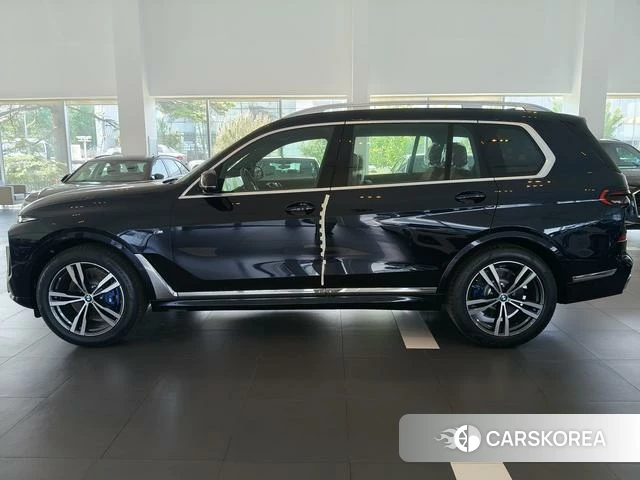 BMW X7 id 4320905 из Китая 17
