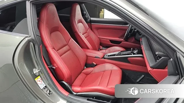 Porsche 911(992) id 3666353 из Кореи 20