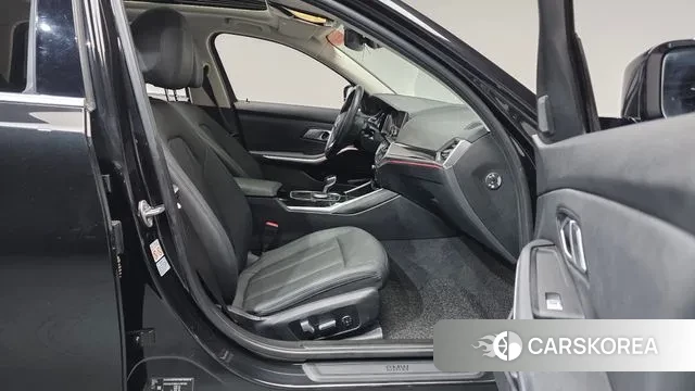 BMW 3 Series (G20) id 3717787 из Кореи 20