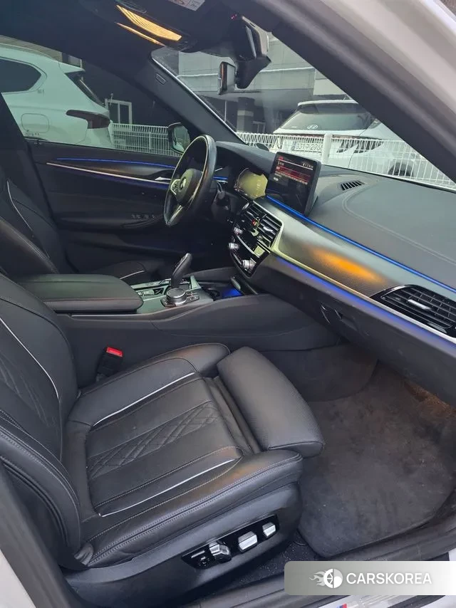 BMW 5 Series (G30) id 3619435 из Кореи 20