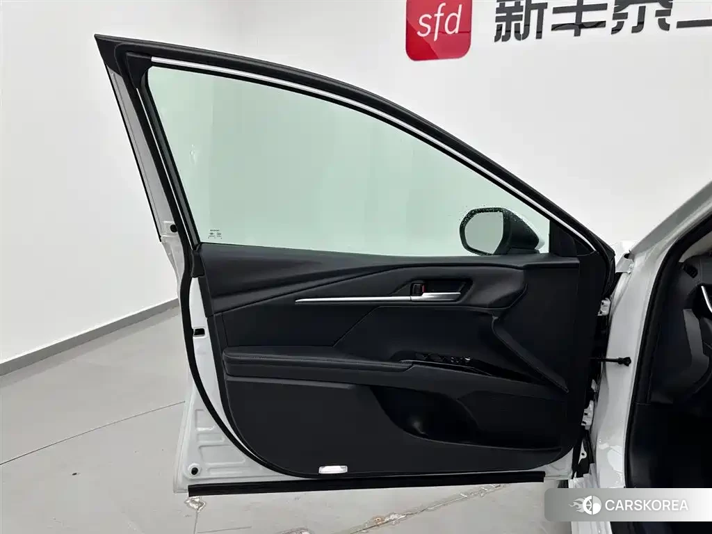 Toyota Camry id 4669219 из Китая 30