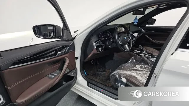 BMW 5 Series (G30) id 3650216 из Кореи 20