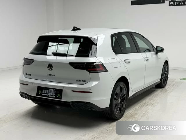 Volkswagen Golf id 4261209 из Китая 17