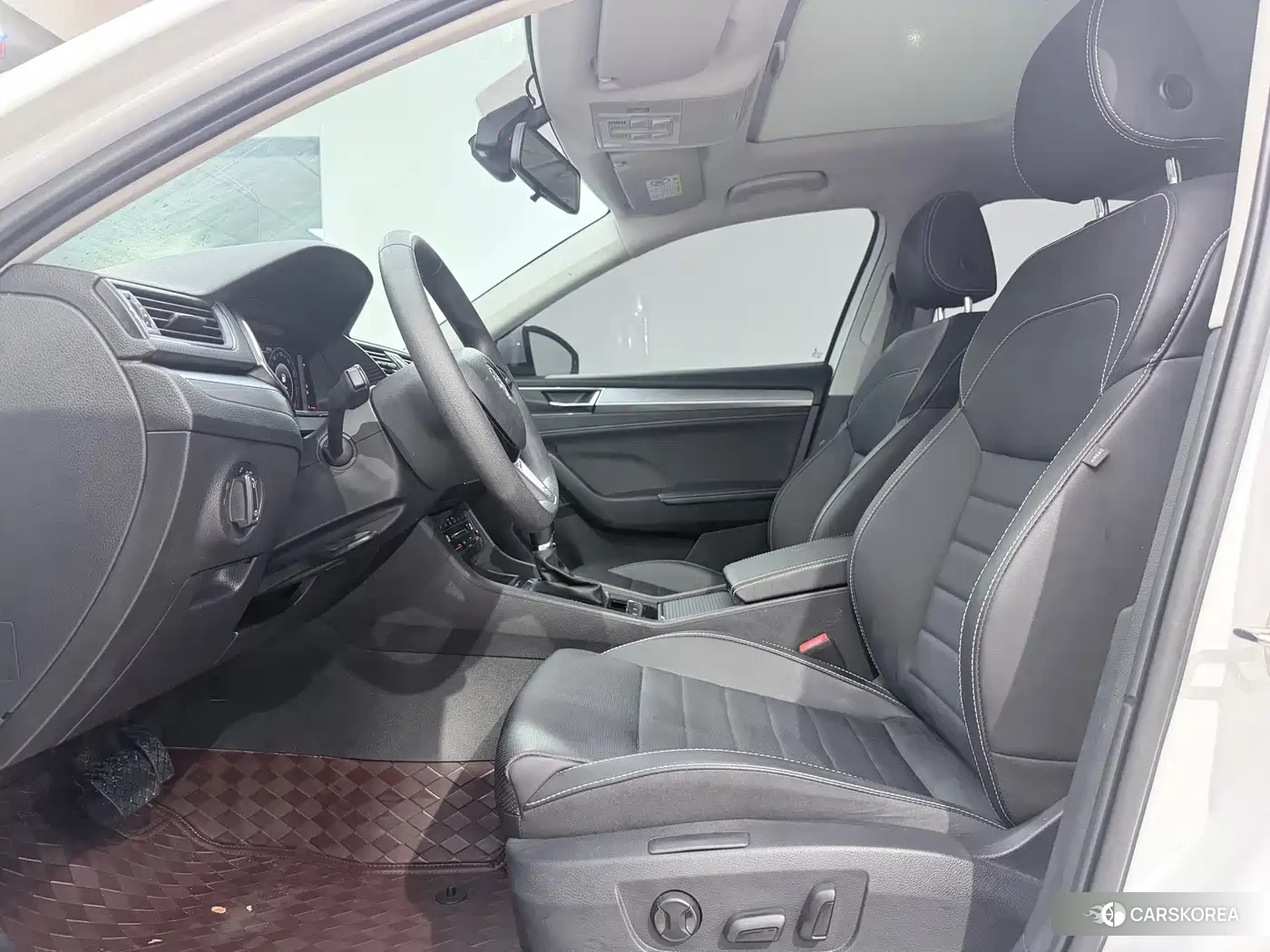 Skoda Superb id 4599704 из Китая 18