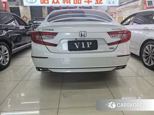 Honda Accord id 4298266 из Китая 10