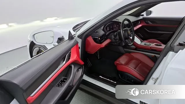 Porsche Taycan id 3458648 из Кореи 20