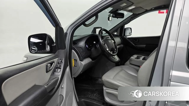 Hyundai The New Grand Starex id 3942606 из Кореи 20