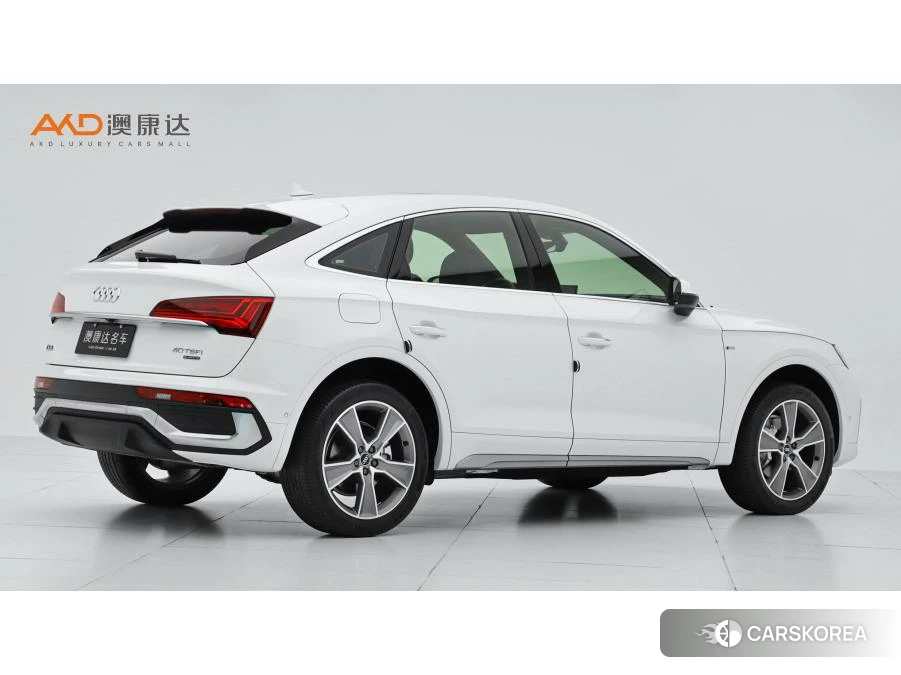 Audi Q5L Sportback id 4473958 из Китая 10