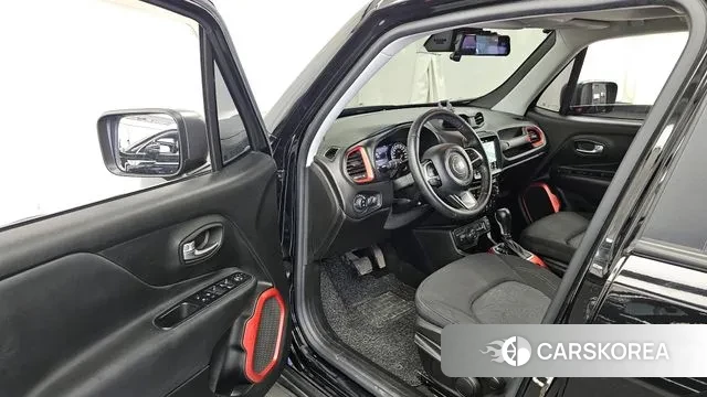 Jeep Renegade id 3789495 из Кореи 20