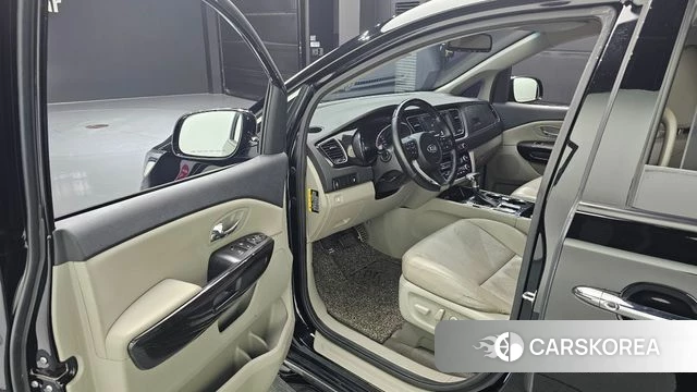 Kia The New Carnival id 4557701 из Кореи 20