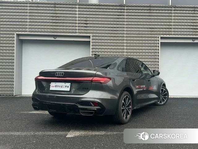 Audi A5L id 4272813 из Китая 15