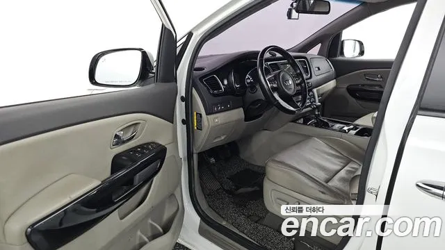 Kia All New Carnival id 2798185 из Кореи 20