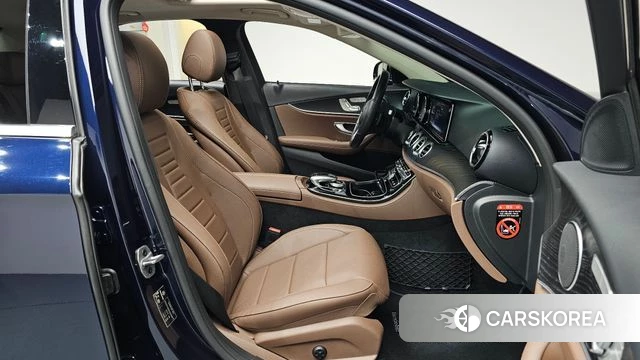 Mercedes-Benz E-Class W213 id 4662710 из Кореи 31