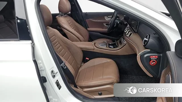 Mercedes-Benz E-Class W213 id 3468197 из Кореи 20