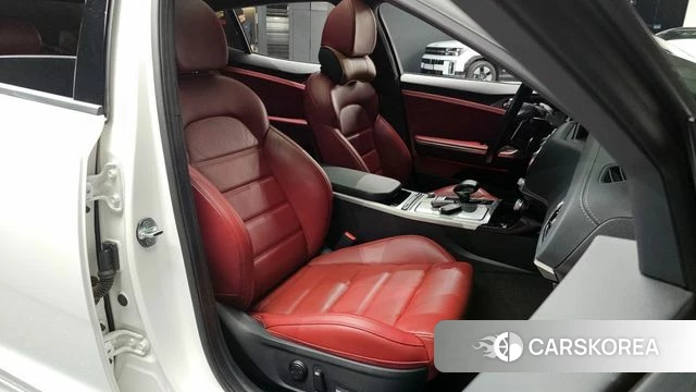Kia Stinger id 3820068 из Кореи 20