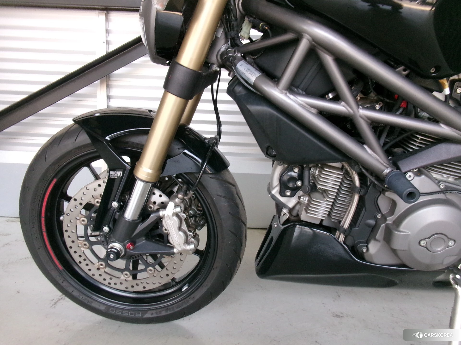 Ducati MONSTER 1100 EVO id 4238037 из Японии 11