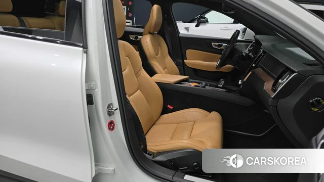 Volvo V60 Cross-Country 2nd Generation id 3819637 из Кореи 20