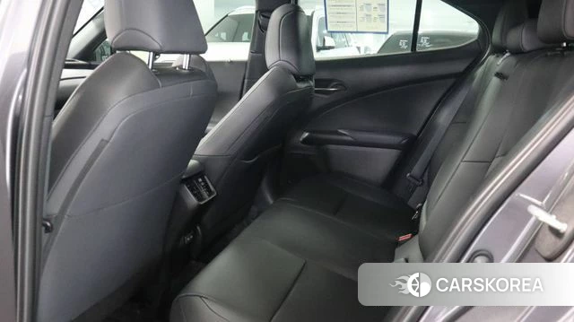 Lexus UX300h id 4016918 из Кореи 16