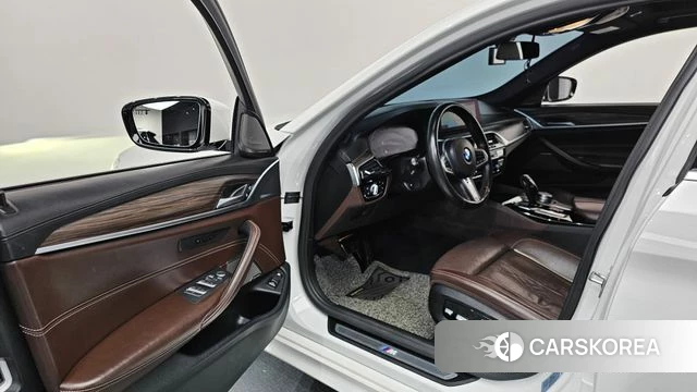 BMW 5 Series (G30) id 4446128 из Кореи 20