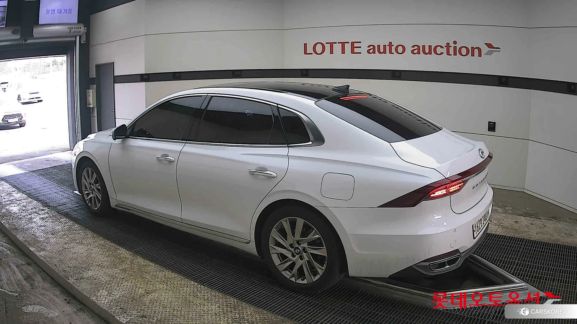 Hyundai Grandeur Hybrid id 3875705 из Кореи 39