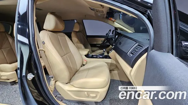 Kia The New Carnival id 2712878 из Кореи 20