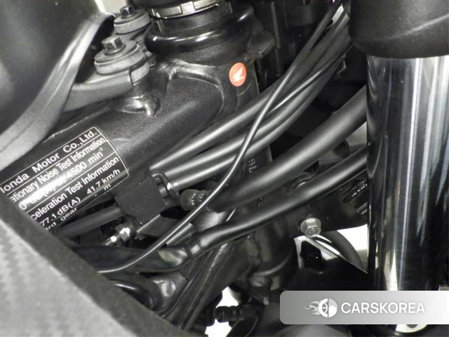 Honda CBR400R id 3946864 из Японии 32