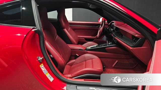 Porsche 911(992) id 3842251 из Кореи 20