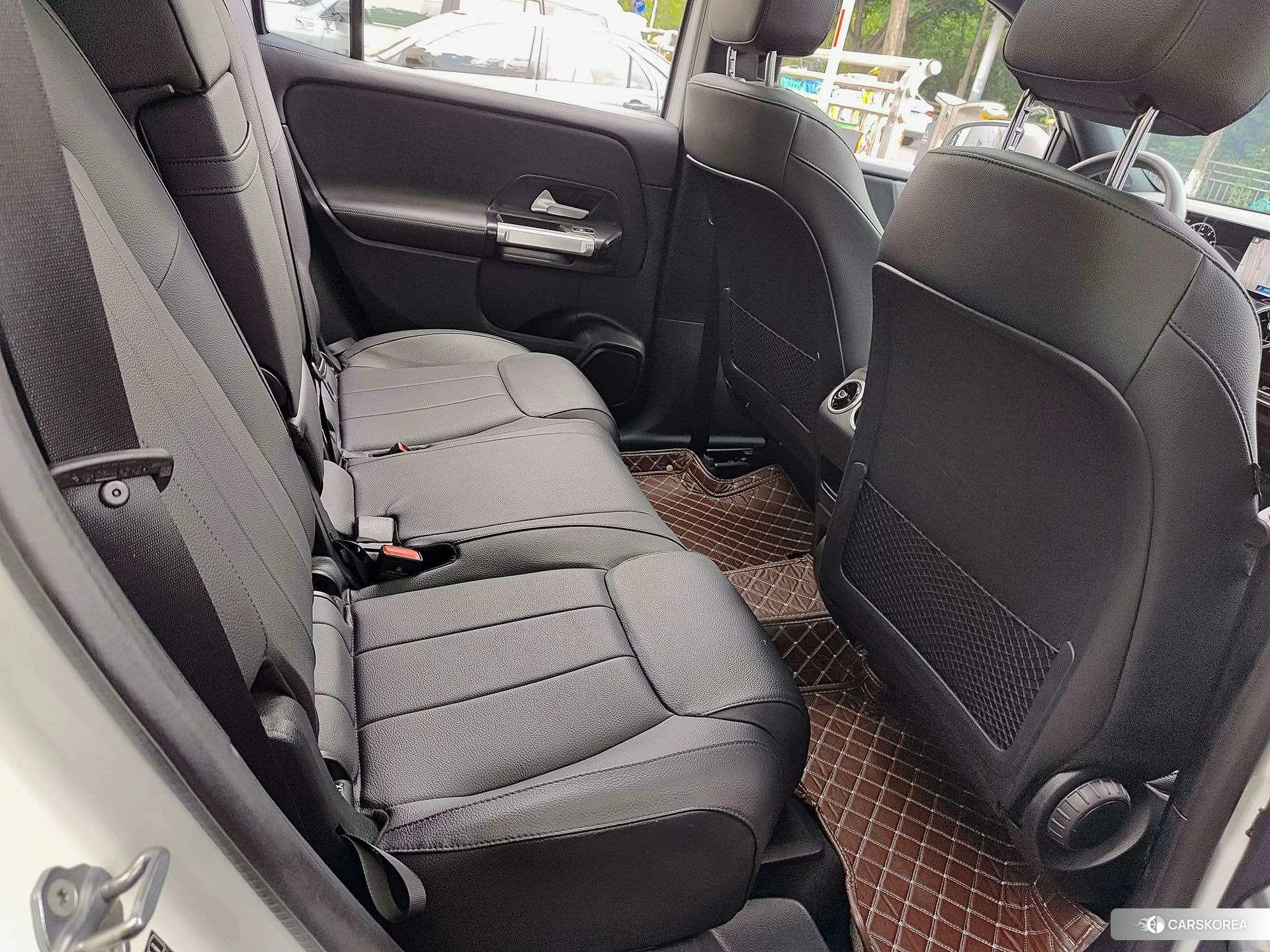 Mercedes-Benz GLB id 4452390 из Китая 11