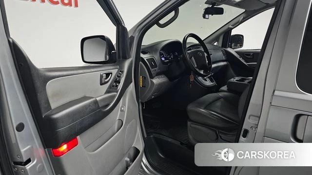 Hyundai The New Grand Starex id 4285931 из Кореи 31