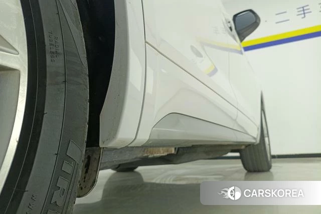 Audi Q5L id 3782653 из Китая 17