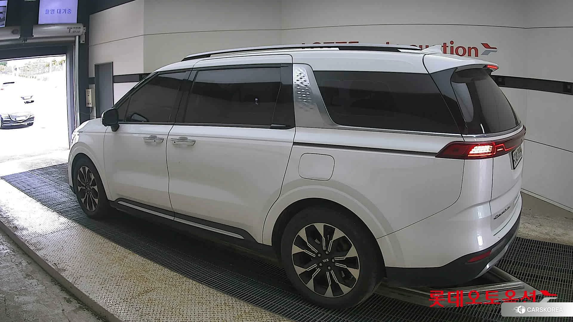 Kia Carnival Limousine id 4289576 из Кореи 38