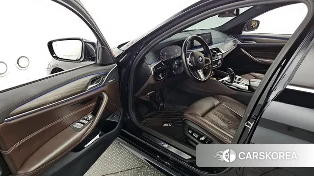 BMW 5 Series (G30) id 2940969 из Кореи 20