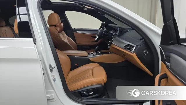 BMW 5 Series (G30) id 3455278 из Кореи 20