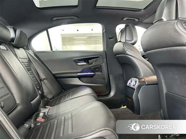 Mercedes-Benz Class C id 4321211 из Китая 15