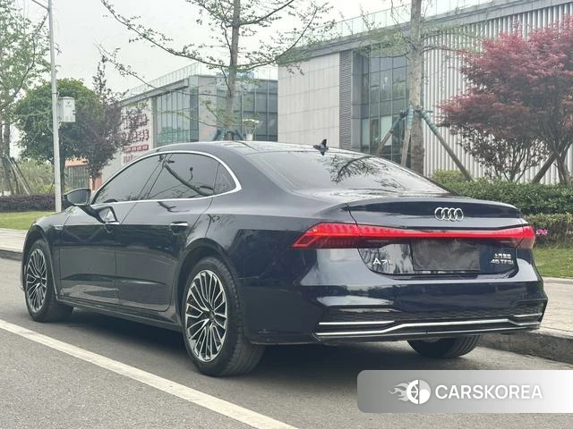 Audi A7L id 4276802 из Китая 20