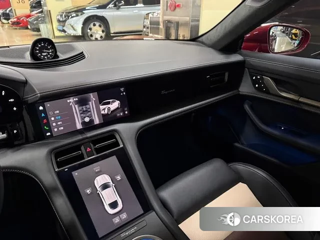 Porsche Taycan id 3648882 из Кореи 20