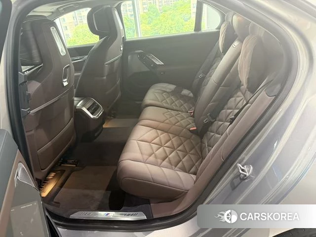 BMW 7 series id 4256606 из Китая 27