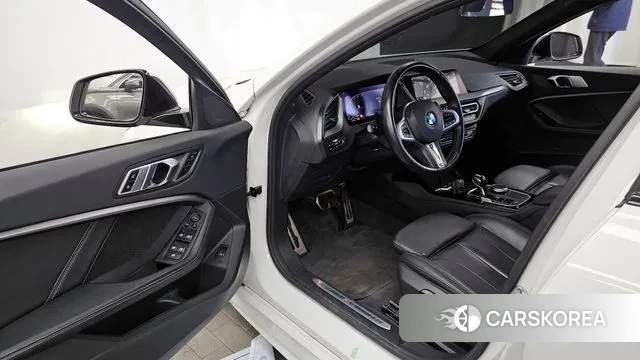 BMW 1 Series (F40) id 3717172 из Кореи 20