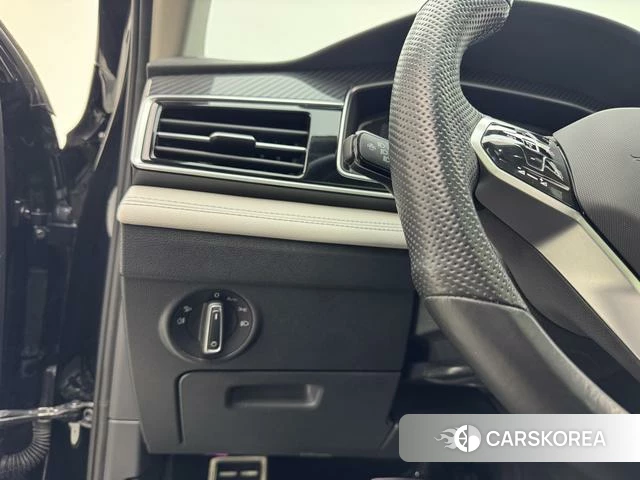 Volkswagen Tiguan L id 4258703 из Китая 28