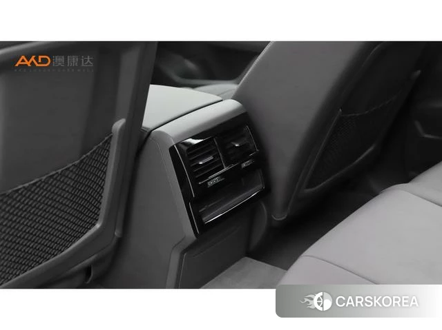 Volkswagen Touareg id 4259784 из Китая 10