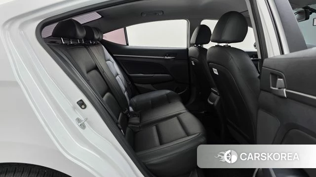 Hyundai Avante AD id 4508542 из Кореи 30