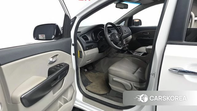 Kia The New Carnival id 4713321 из Кореи 20