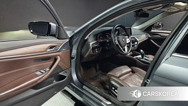 BMW 5 Series (G30) id 4180053 из Кореи 20