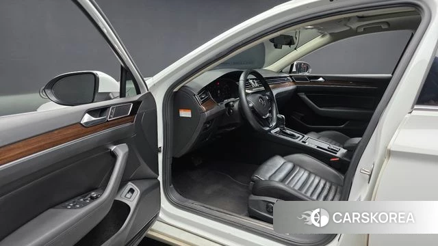 Volkswagen Passat GT (B8) id 4785912 из Кореи 33