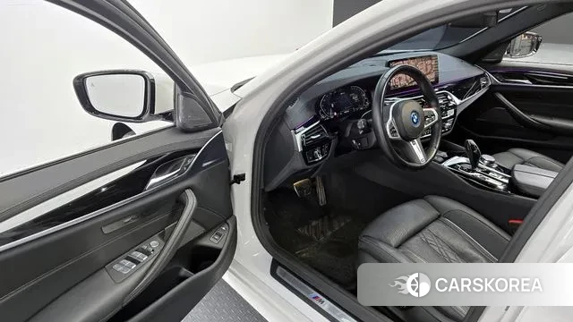 BMW 5 Series (G30) id 3020899 из Кореи 20