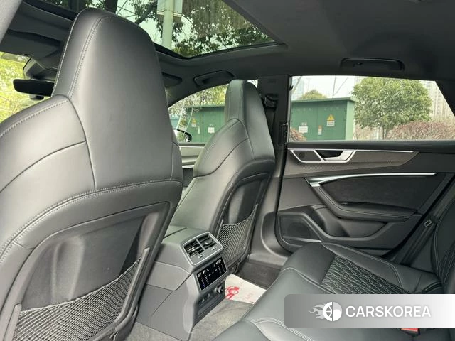 Audi A7 id 4260388 из Китая 10